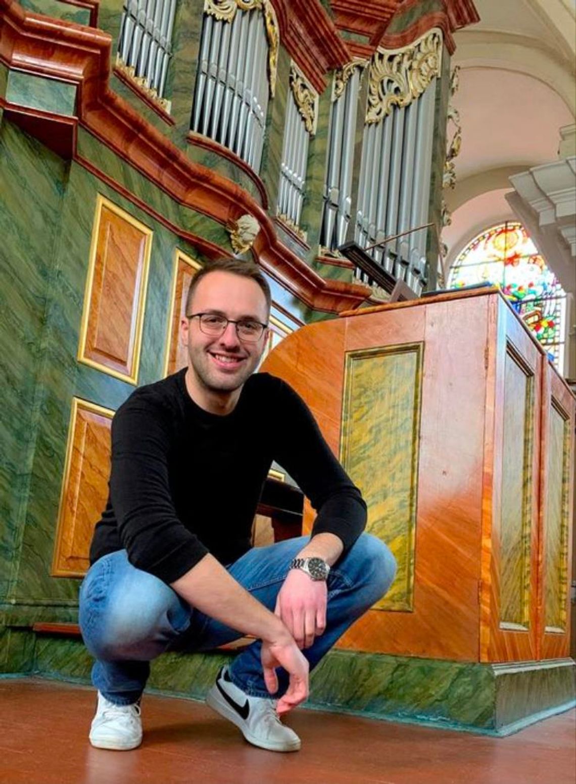 W sobotę wystąpi organista Sebastian Kresali