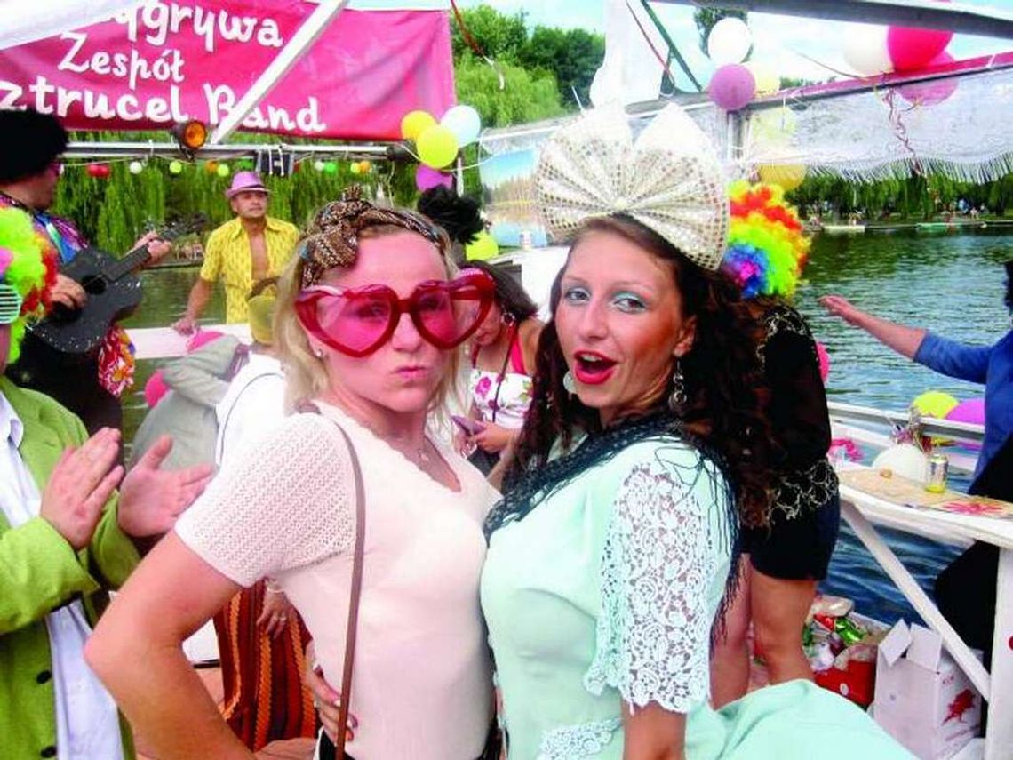 "Wena" mistrzem Polski w pływaniu na byle czym "Wena" mistrzem Polski w pływaniu na byle czym