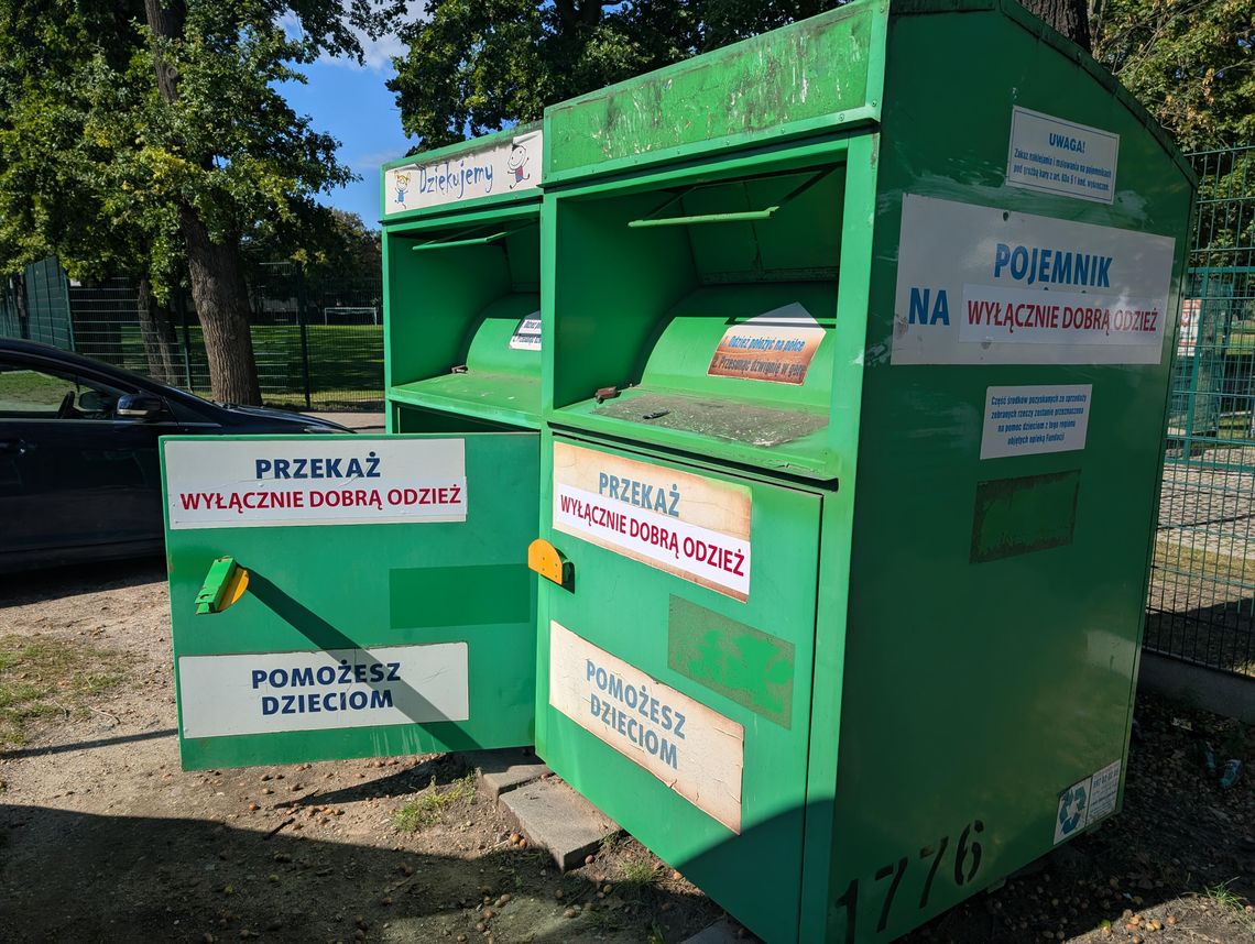 Wkrótce w gminie Oława staną takie pojemniki na odzież. Gdzie konkretnie?