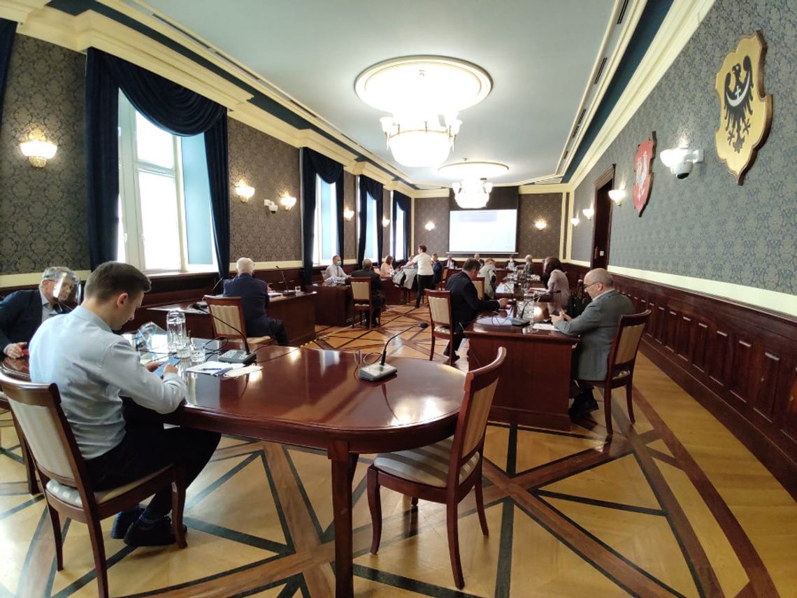 Wotum zaufania dla burmistrza