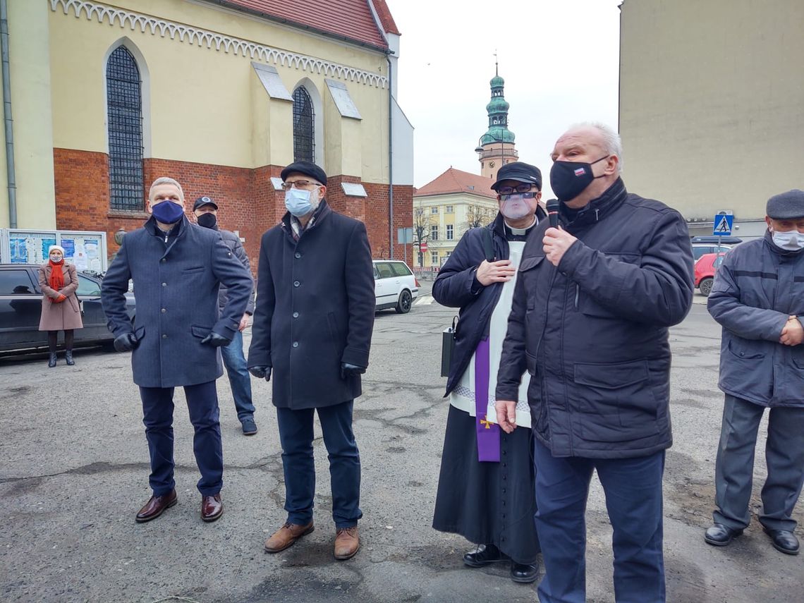 Wspominają nie dlatego, aby się smucić