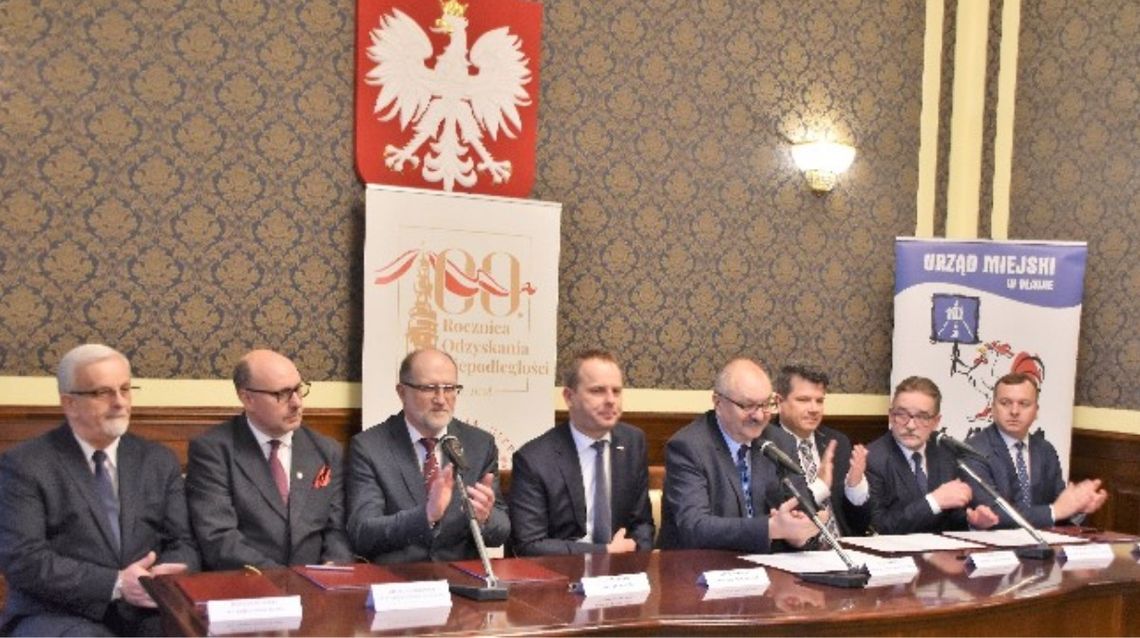 Wszystkie samorządy powiatu zrzucają się na most Wszystkie samorządy powiatu zrzucają się na most