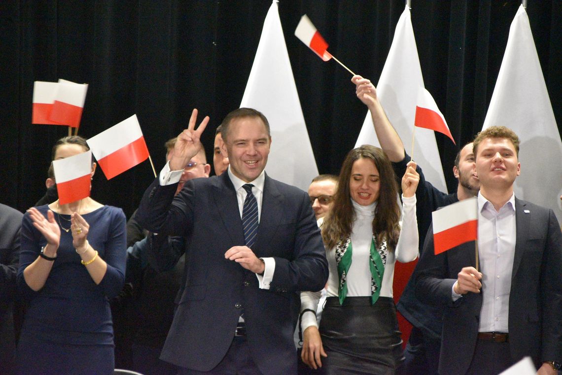 Wyniki LATE POLL: Wybory wygrywa Karol Nawrocki!
