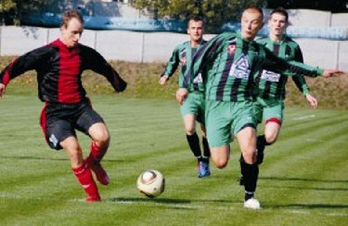 Żarskie jaja piłkarskie