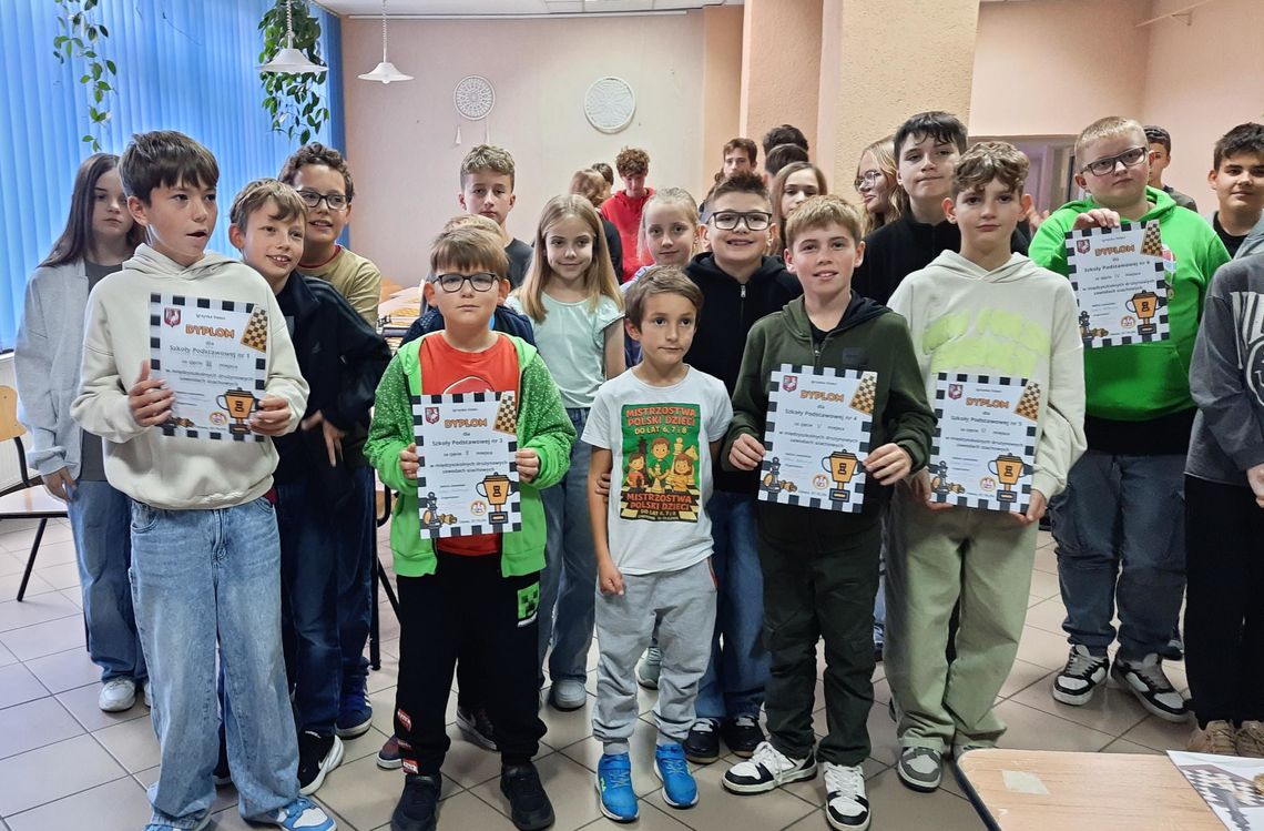 Zawody szachowe w Klubie "PARNAS"