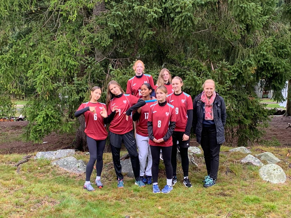 Zdobyły cenne doświadczenie podczas Dolnośląskiego Finału Biegów Przełajowych