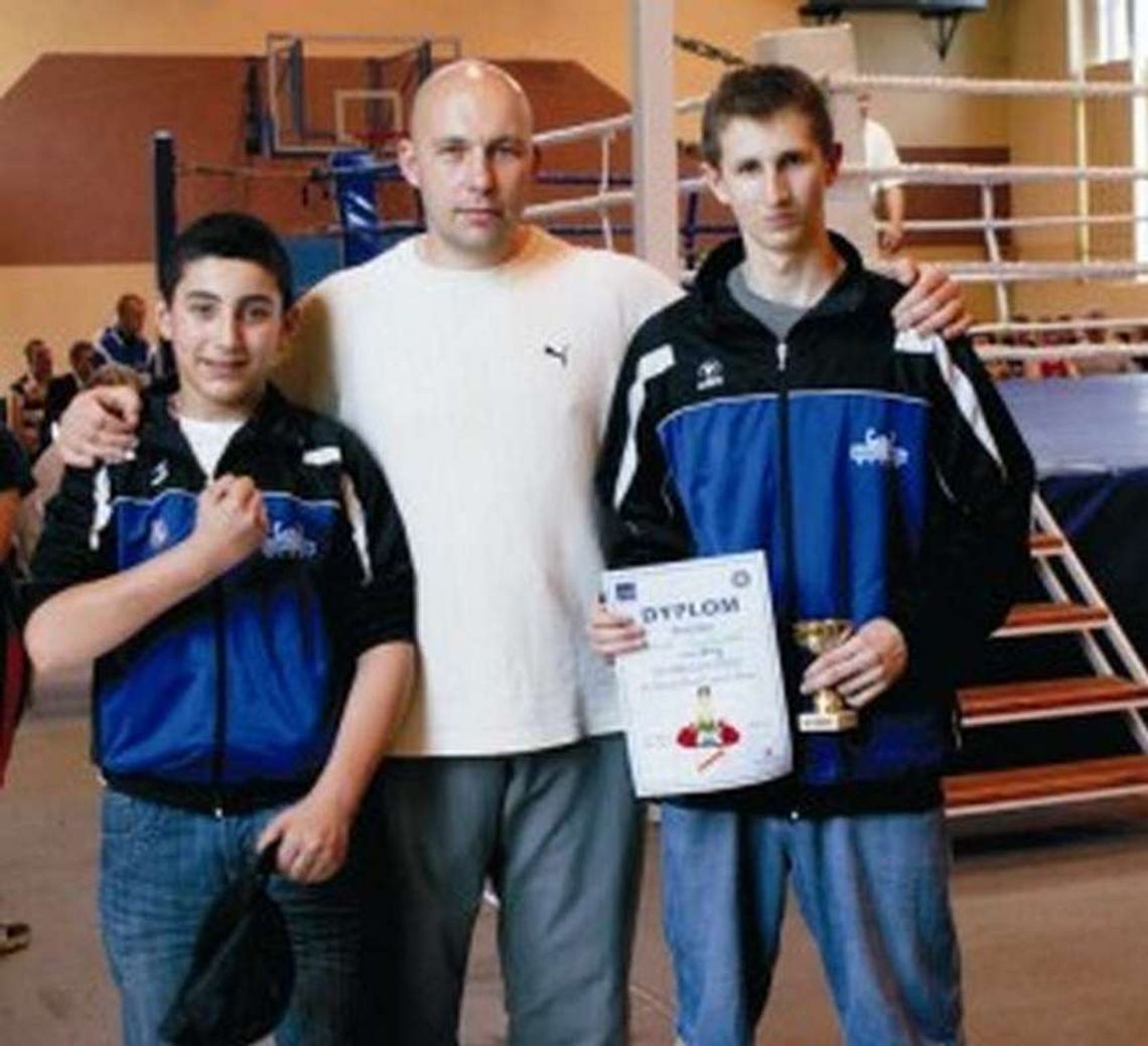 Ze zmiennym szczęściem Ze zmiennym szczęściem