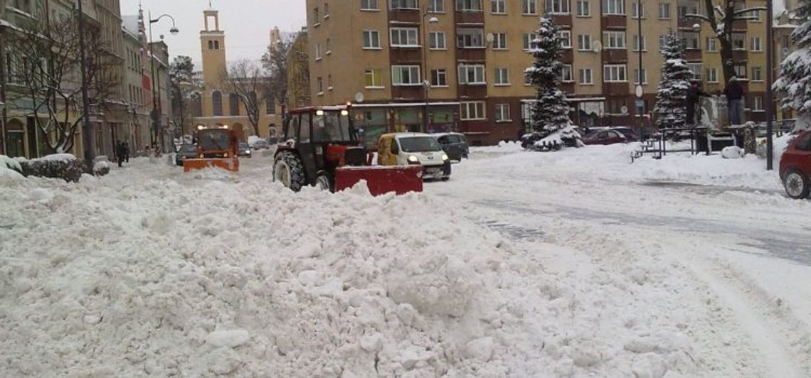 Zima NIE zaskoczy drogowców! Pamiętacie taką zimę? ZDJĘCIA Zima NIE zaskoczy drogowców! Pamiętacie taką zimę? ZDJĘCIA