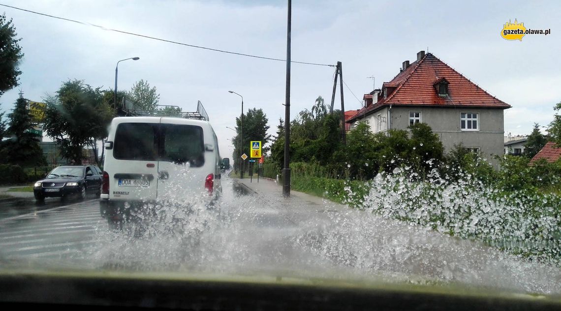 Znów utrudnienia po dużym deszczu. VIDEO