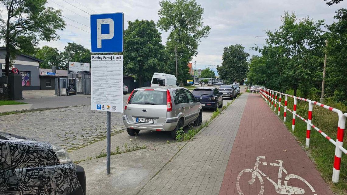 Zostawiłeś w tych miejscach samochód na noc? Może zostać odholowany!