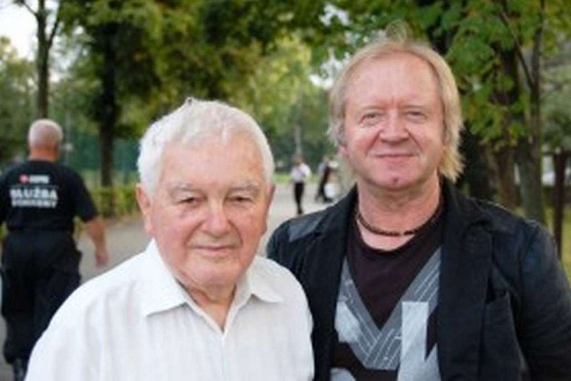 Życzę chłopakom awansu!