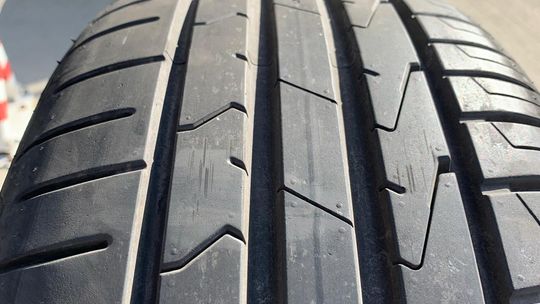 Praktycznie nowe opony letnie Hankook Ventus Prime 3 K125 215/55 R17
