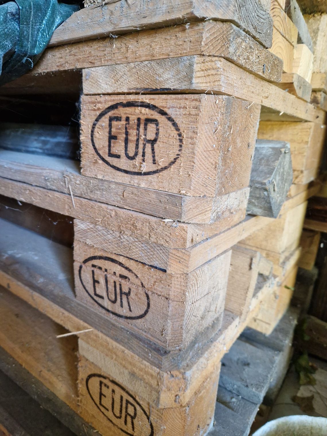 Sprzedam palety EUR