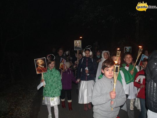 Holy Wins kontra Halloween, czyli święty zwycięża