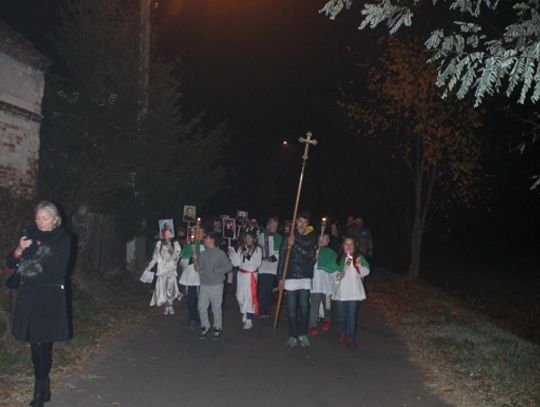 Holy Wins kontra Halloween, czyli święty zwycięża