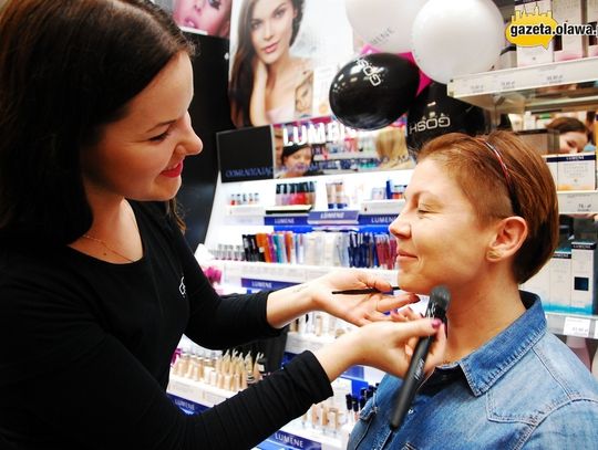 Anna Mucha radzi, jak zrobić perfekcyjny makijaż