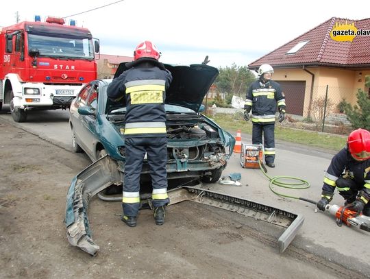 Pijany i bez uprawnień wjechał w volkswagena