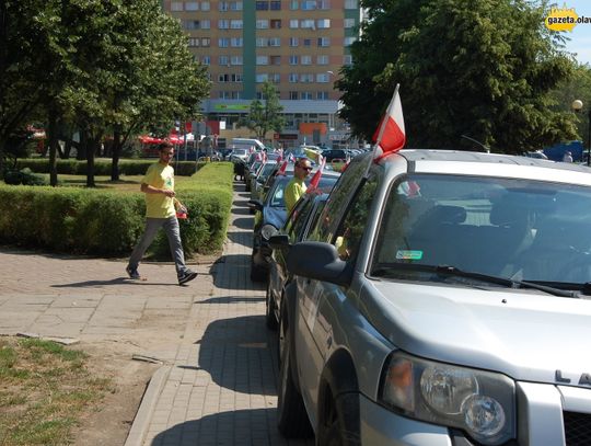 Pojazdami przyszłości jadą śladem historii