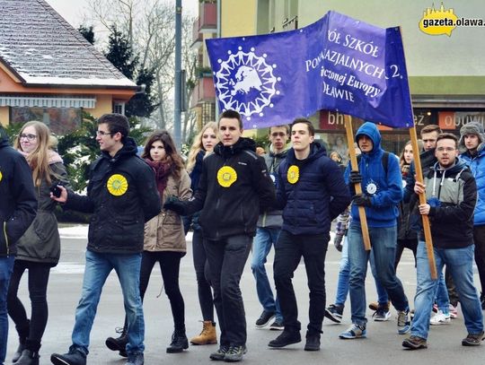 Krokiem poloneza do matury. ZDJĘCIA