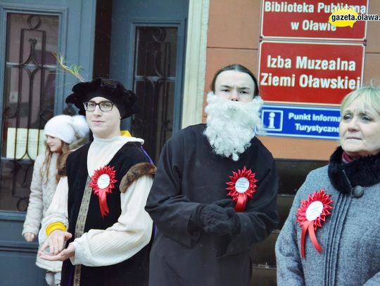 Krokiem poloneza do matury. ZDJĘCIA