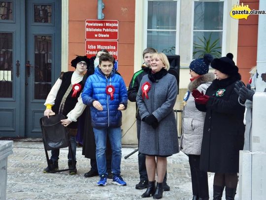 Krokiem poloneza do matury. ZDJĘCIA