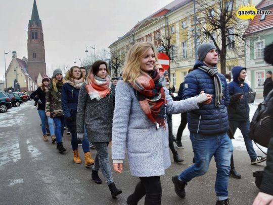 Krokiem poloneza do matury. ZDJĘCIA