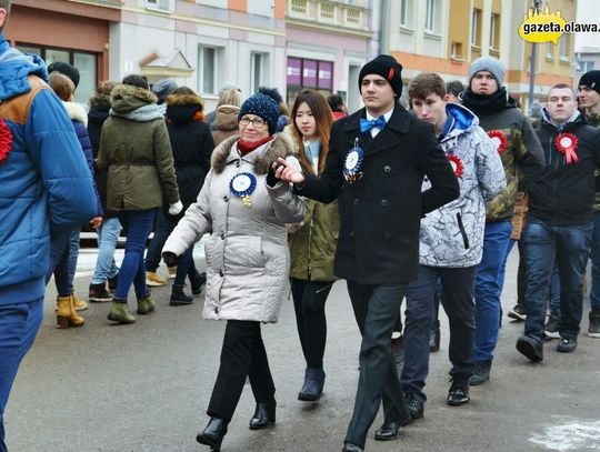 Krokiem poloneza do matury. ZDJĘCIA