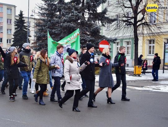 Krokiem poloneza do matury. ZDJĘCIA