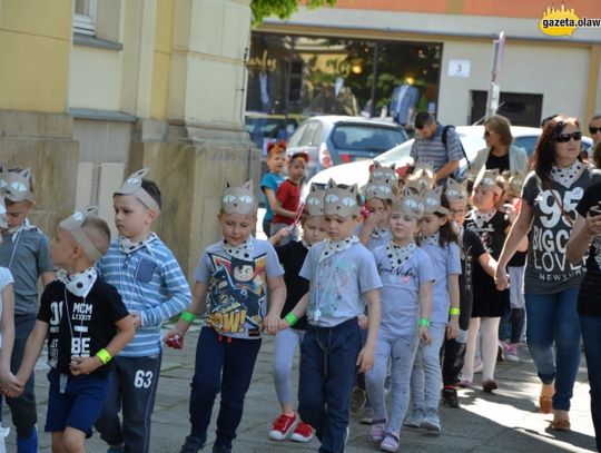 Ma klapnięte uszko, 60 lat i będzie wiecznie młody! ZDJĘCIA i VIDEO