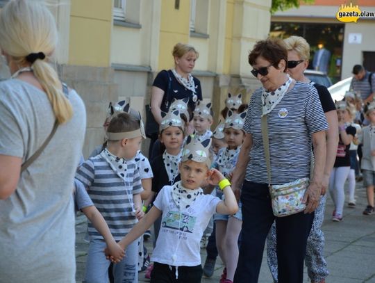 Ma klapnięte uszko, 60 lat i będzie wiecznie młody! ZDJĘCIA i VIDEO