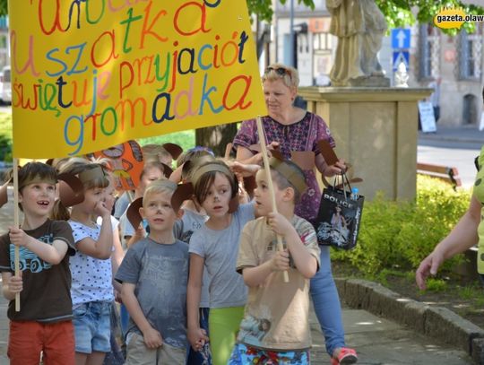 Ma klapnięte uszko, 60 lat i będzie wiecznie młody! ZDJĘCIA i VIDEO