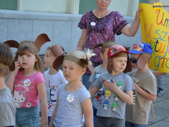 Ma klapnięte uszko, 60 lat i będzie wiecznie młody! ZDJĘCIA i VIDEO