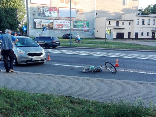 Rowerzysta w szpitalu. Przejeżdżał przez pasy...