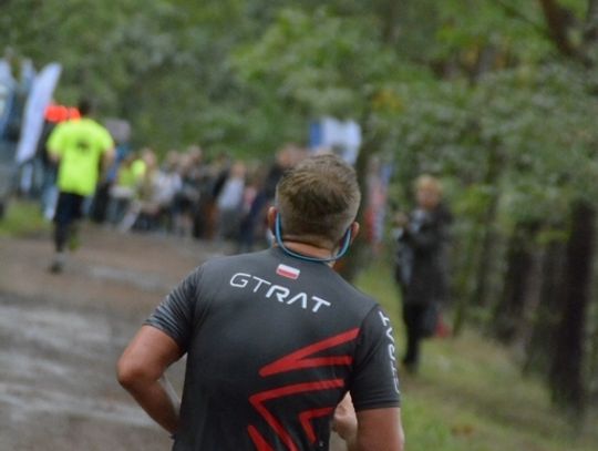 Las, błoto i tłumy biegaczy