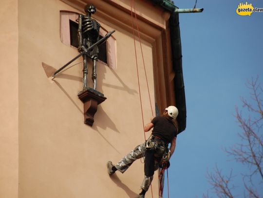 Król i Śmierć znów na wieży. Alpiniści w akcji!