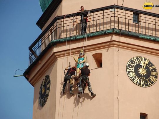 Król i Śmierć znów na wieży. Alpiniści w akcji!