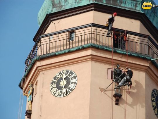 Król i Śmierć znów na wieży. Alpiniści w akcji!