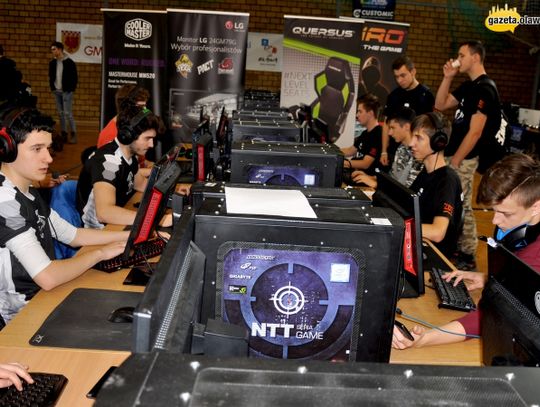 Rywalizują w wirtualnym świecie Rywalizują w wirtualnym świecie