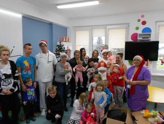 Dr Clown i św. Mikołaj - niezwykła wizyta w szpitalu Dr Clown i św. Mikołaj - niezwykła wizyta w szpitalu