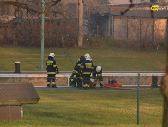 Płonie około 50 ton papieru!