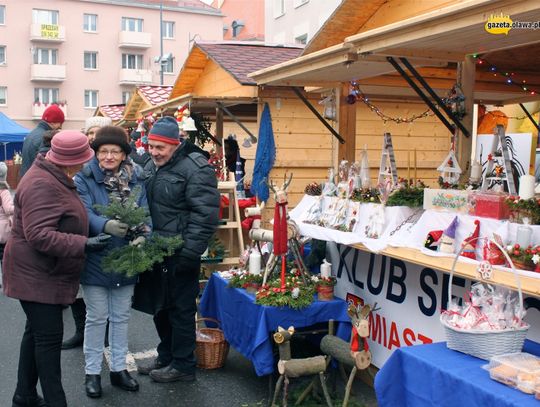 Świątecznie w Rynku. Trwa jarmark. VIDEO, ZDJĘCIA