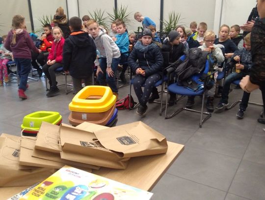 W listopadzie Zakład Gospodarowania Odpadami odwiedziły dzieci z Oławy i Drzemlikowic W listopadzie Zakład Gospodarowania Odpadami odwiedziły dzieci z Oławy i Drzemlikowic