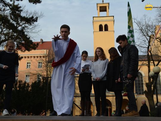 Orszak przeszedł przez Oławę."Bóg jest dla wszystkich!"