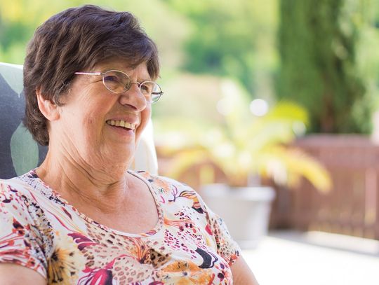 3 ważne czynniki, które wpływają na zarobki opiekunek osób starszych