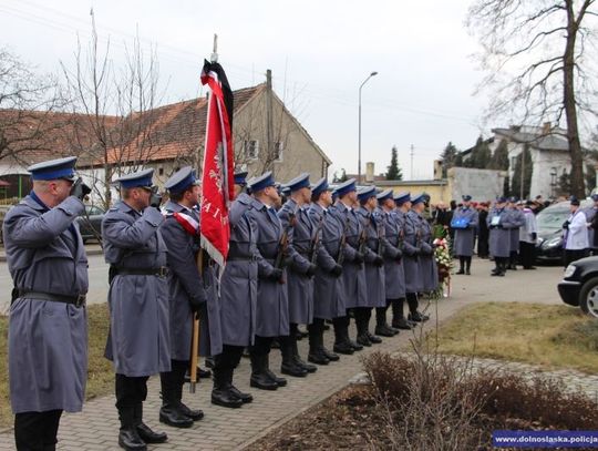 Pożegnali Janusza Sławika - pilota, policjanta, przyjaciela