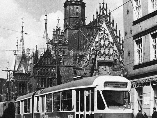 Tramwajem przez historię. Ciekawe spotkanie i promocja książki