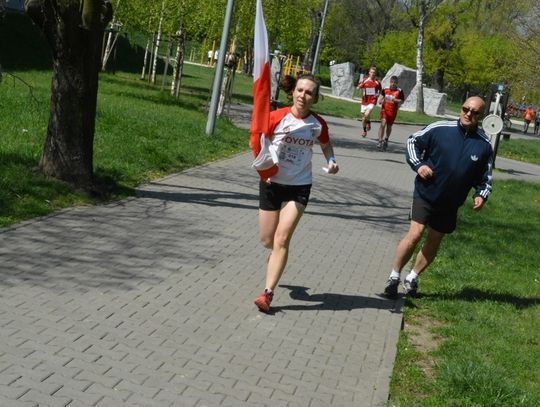 Z patriotycznym akcentem - pobiegli do matury!