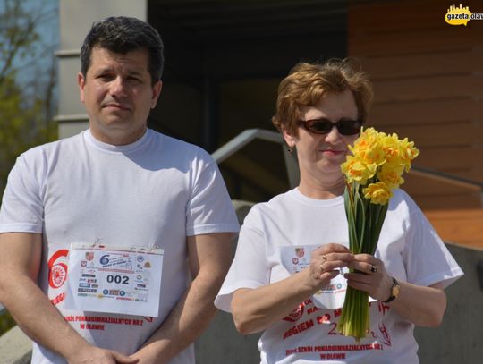 Z patriotycznym akcentem - pobiegli do matury!