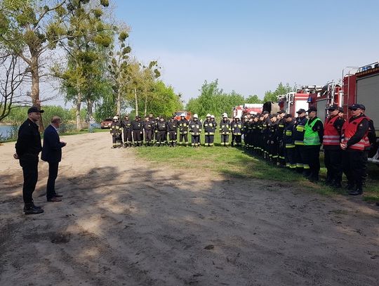 Ponad 50 strażaków nad stawem i bardzo ważne zadanie