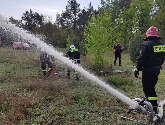 Ponad 50 strażaków nad stawem i bardzo ważne zadanie